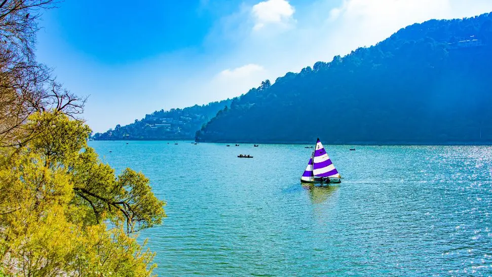 Nainital is one of the best places to visit during Christmas in India 