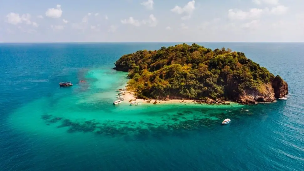 North Bay Island is one of the best places to visit in Andaman and Nicobar Island
