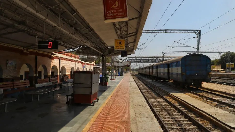 Kalka is one of the delhi to manali train railway station