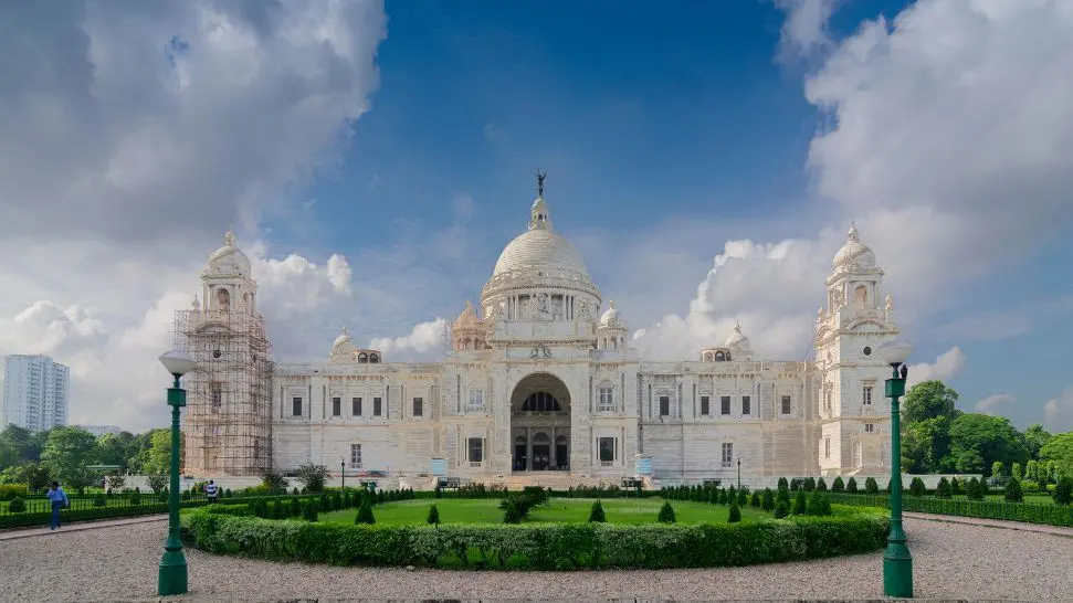 Victoria  is one of the best historical places in India