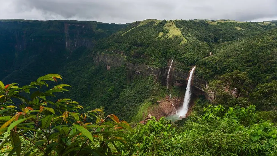 Cherrapunji is one the top 30 honeymoon destinations in India in low budget