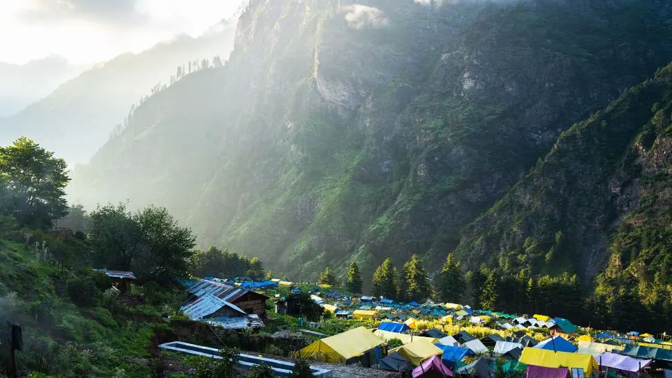 Kheerganga is one of the best offbeat destinations in Himachal Pradesh
