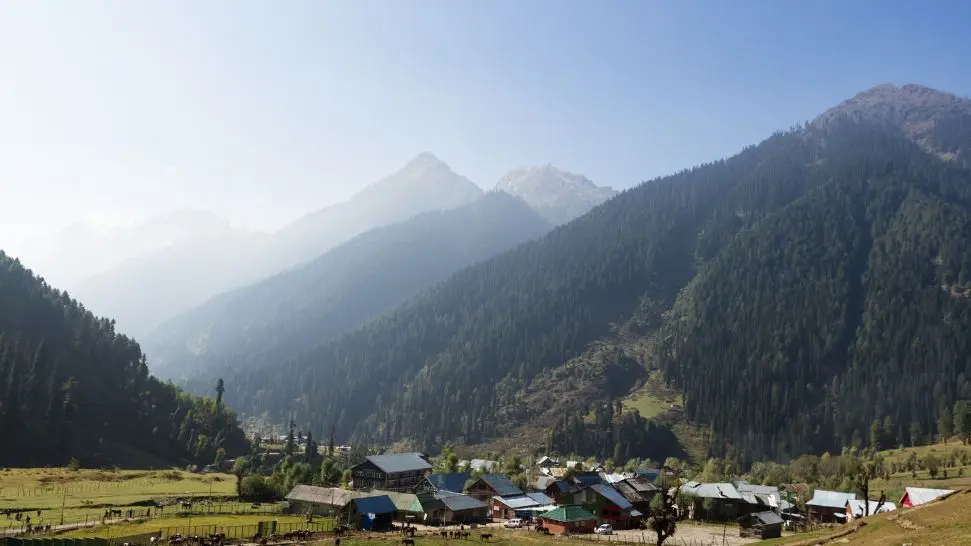 Aru Valley is one of the best places Kashmir for Honeymoon