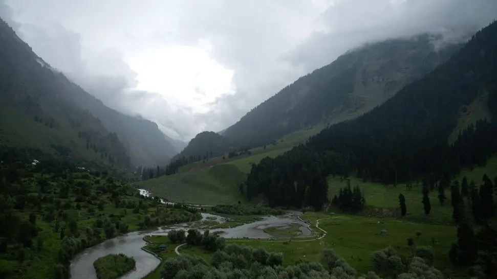 Betaab Valley is one of the best places Kashmir for Honeymoon