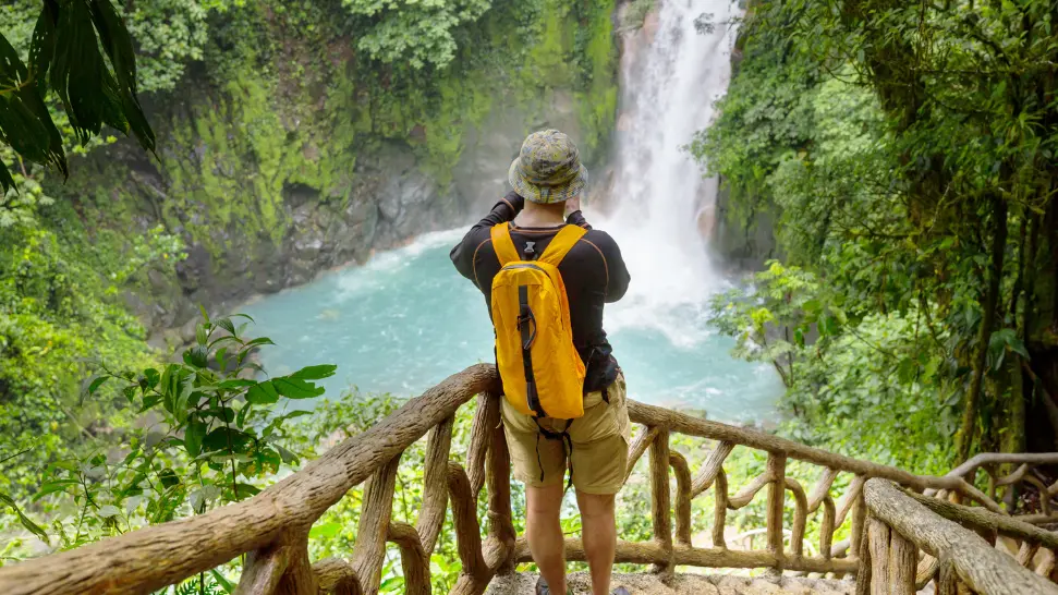 waterfall trekking