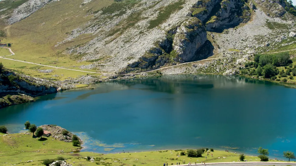 Auli Lake is One of The Best Places to Visit in Auli in December