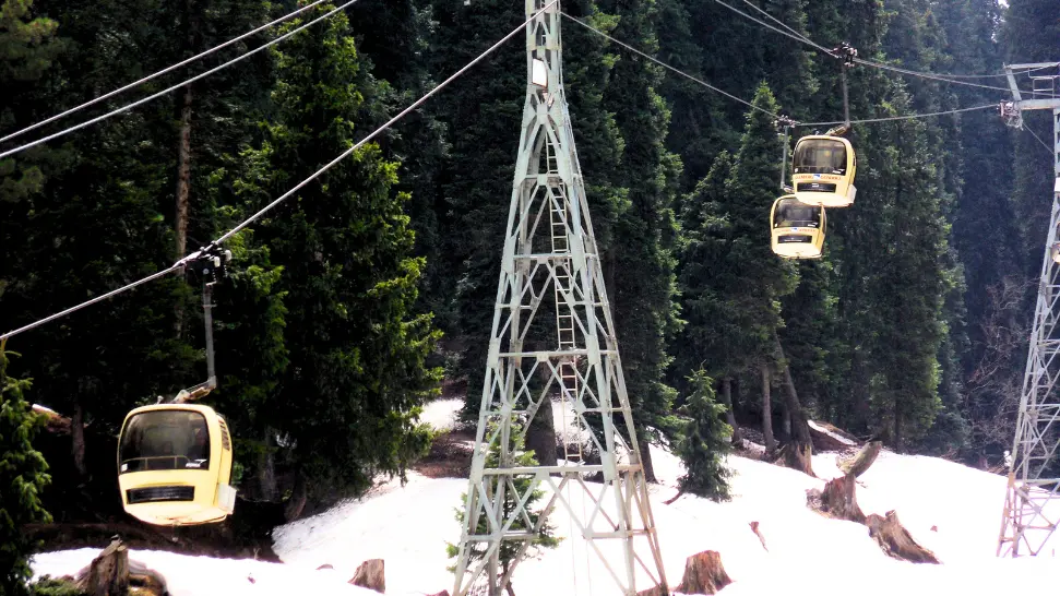 Ropeway Ride is One of The Best Things To Do In Auli in December