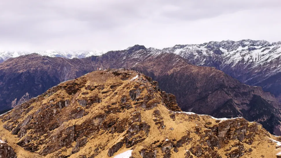 Trishul Peak Viewpoint is One of The Best Places to Visit in Auli in December