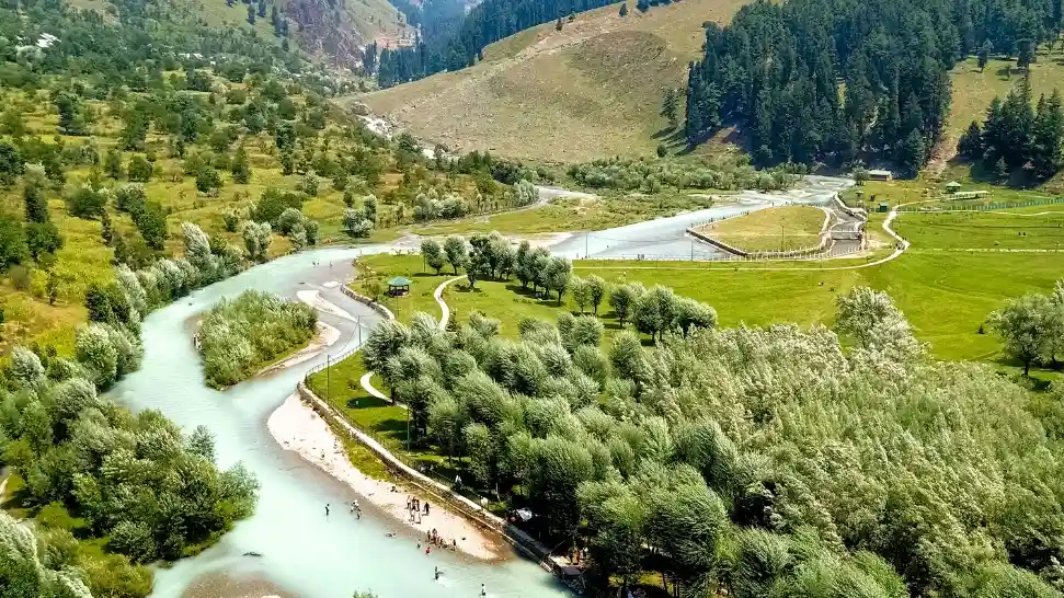 Betaab Valley is one of the best places to visit in Kashmir