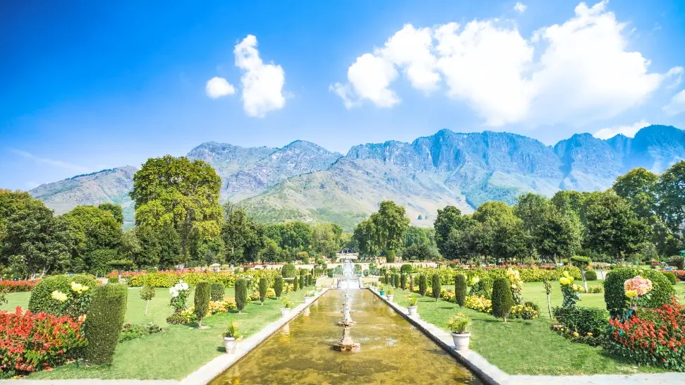 Nishat Garden is one of the best places to visit in Kashmir