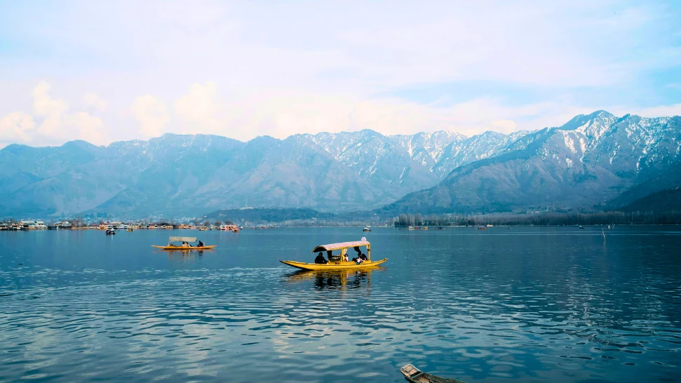 Srinagar is One of The Best Hill Station in North India