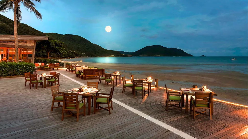Candlelight dinner Is One of The Most Romantic Things To Do in Goa