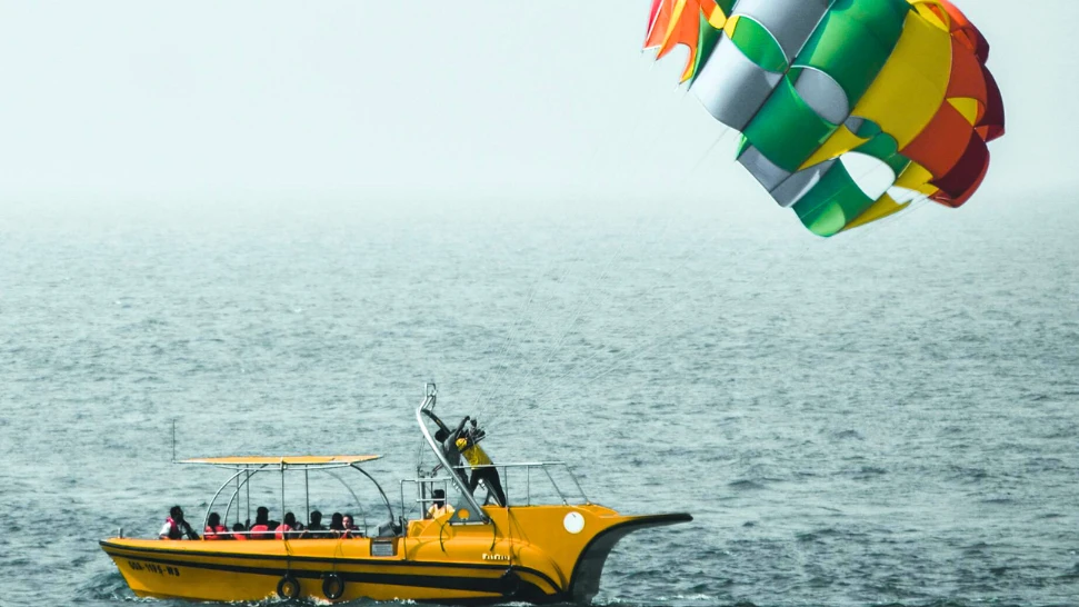 Water Sports Is One of The Most Romantic Things To Do in Goa