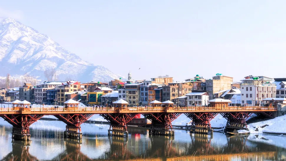Srinagar is One of the Best Places to Visit in Kashmir in December