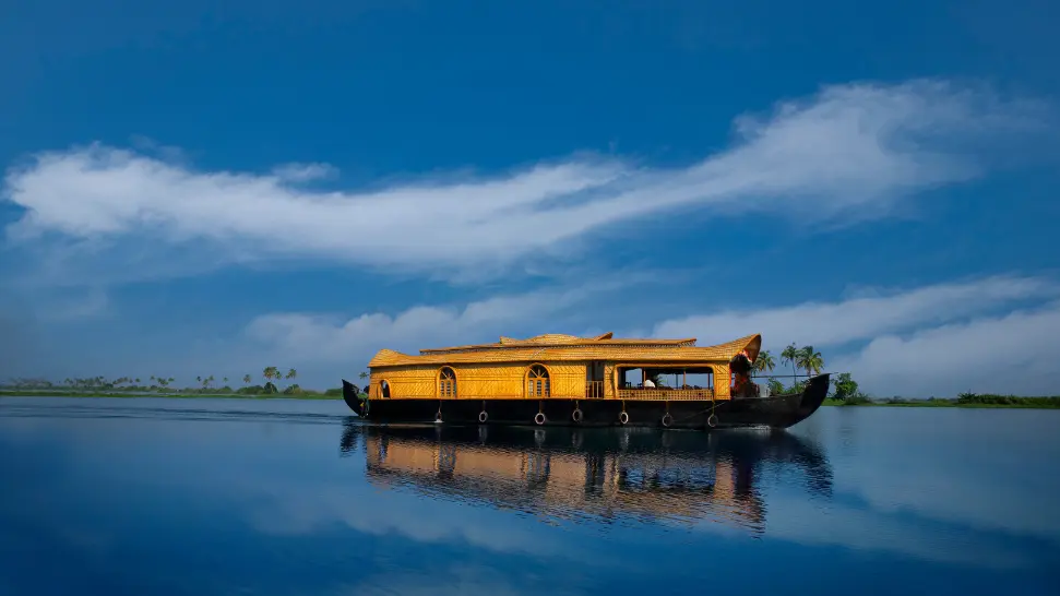 Alleppey is one of the best honeymoon places in Kerala
