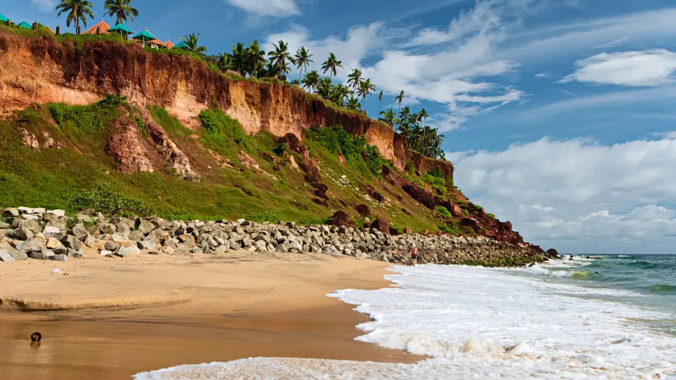 varkala cliff is one of the best honeymoon places in Kerala