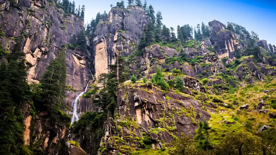 Jogini Waterfalls is One of The Best Places to Visit April in Manali