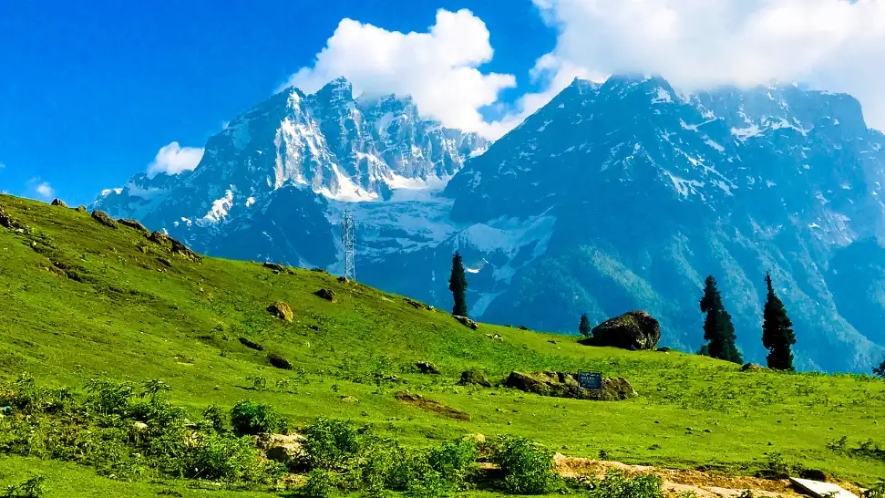 Solang Valley is One of The Best Places to Visit in Manali in August