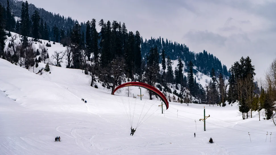 Paragliding In Solang Valley is one of the Best Adventure Activities in Manali in January
