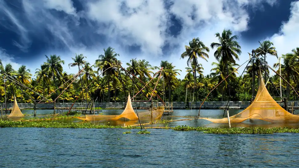 Vembanad Lake is One of The Best Places to Visit in Alleppey