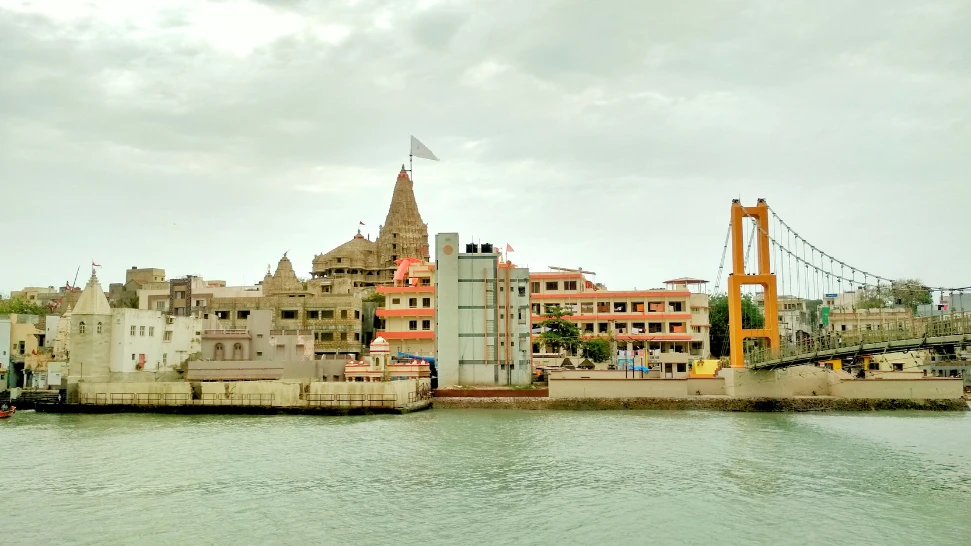 Dwarkadhish Temple is One of The Best Places to Visit in Gujarat