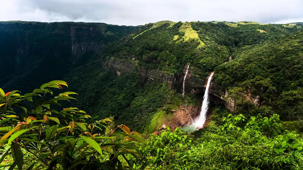 Nohkalikai Falls is One of The Best Places to Visit in Meghalaya