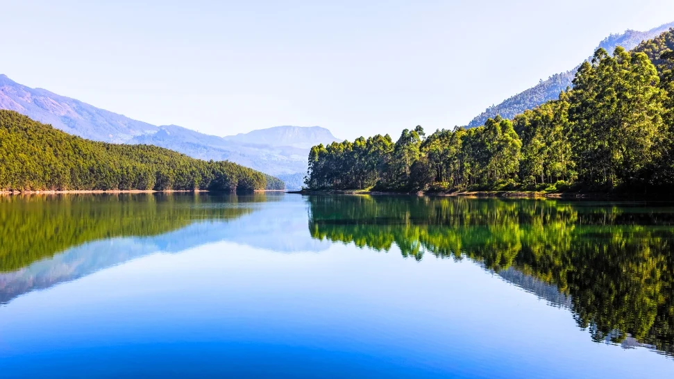 Echo Point is One of The Best Places to Visit in Munnar