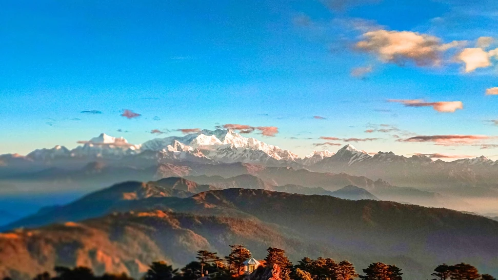 Sandakphu Peak is One of The Best Places to Visit in North East India