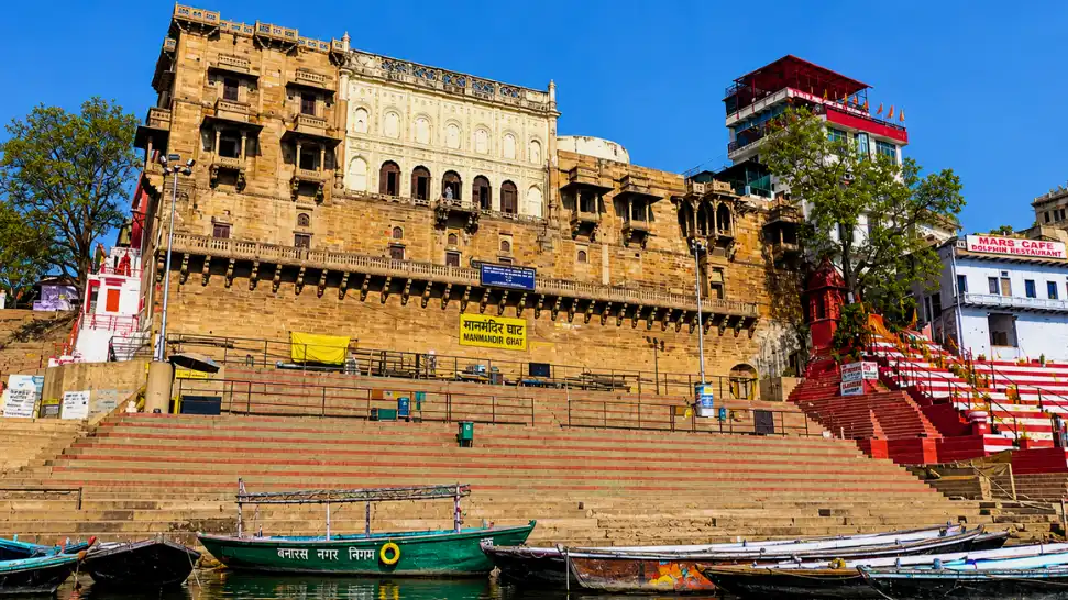 Man Mandir Ghat with Jantar Mantar observatory, Varanasi
