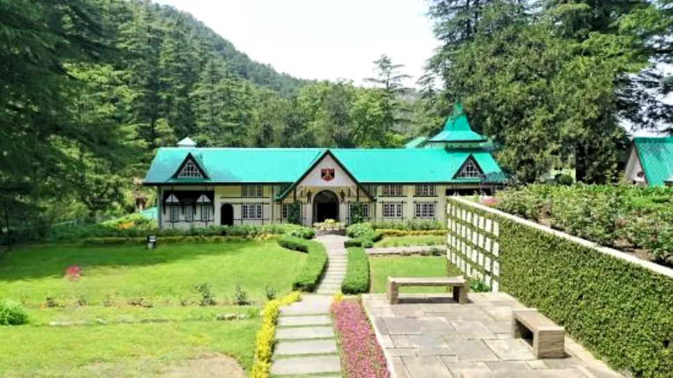 Annandale is One of the best places to visit in Shimla In December