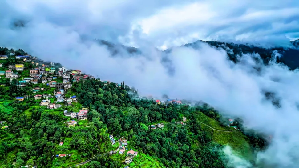 Darjeeling Is One of the Best Summer Holiday Destinations in India
