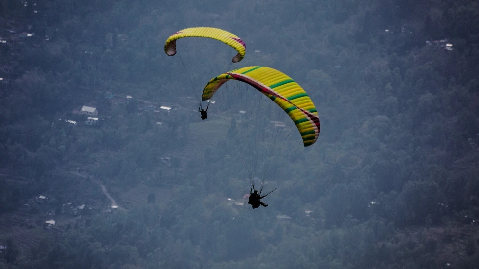 Paragliding is one of the best things to Do in Darjeeling