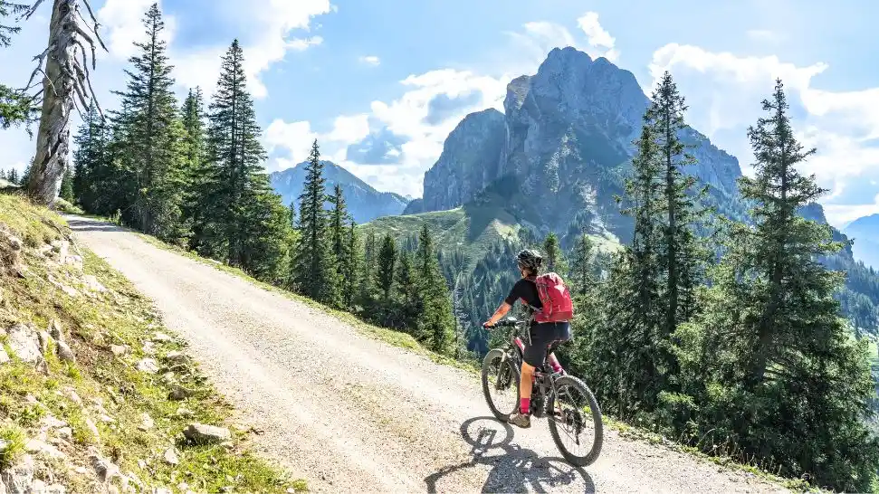 Mountain Biking is One of The Best Things to do in Kashmir