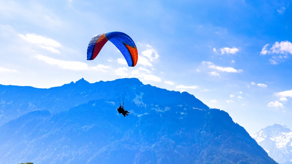 Paragliding is One of The Best Things to Do in Manali in June