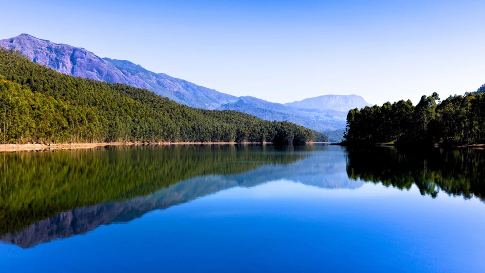 Visit Echo Point is One of The Best Things to Do in Munnar