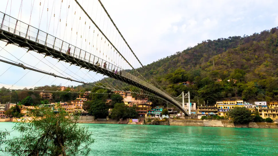Walk Across Laxman Jhula & Ram Jhula