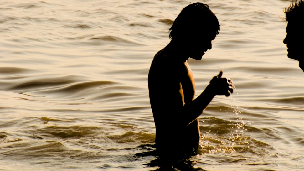Take The Holy Bath In the Ganges