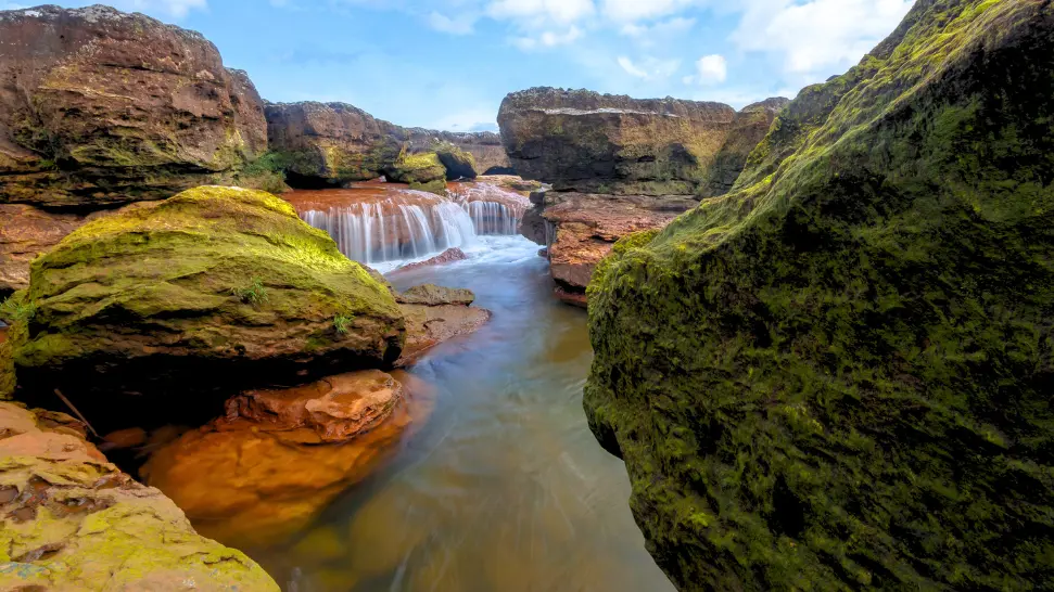 Dainthlen Falls is One of The Best Waterfalls in Meghalaya