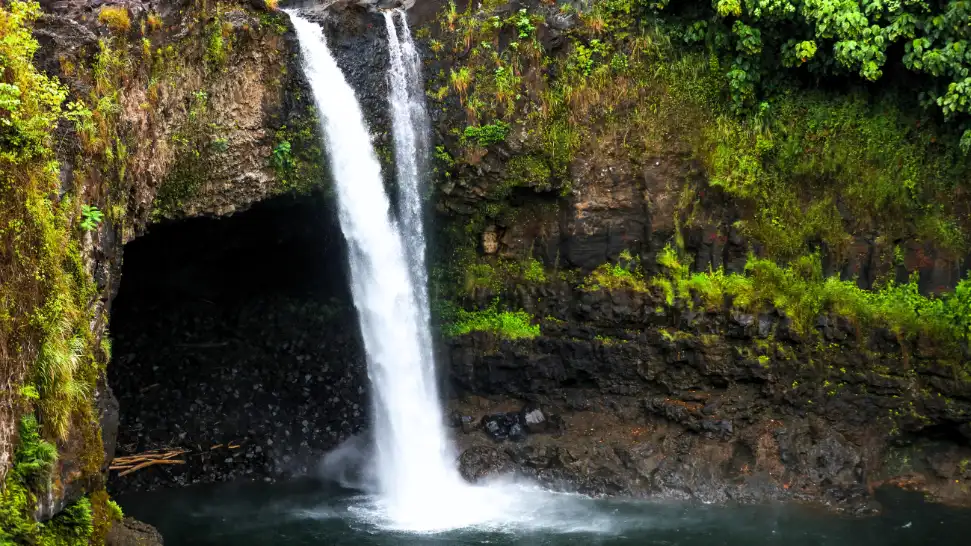 Rainbow Falls is One of The Best Waterfalls in Meghalaya