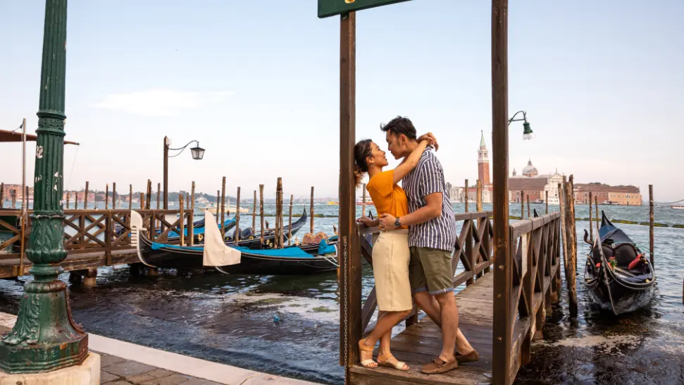 venice is one of the most romantic places in world